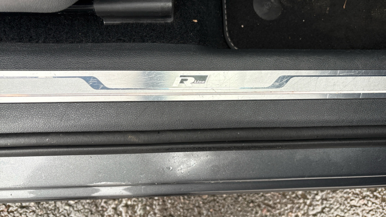 Volkswagen Tiguan 2.0 TSi 180 4Motion R-Line 5dr DSG Petrol Estate